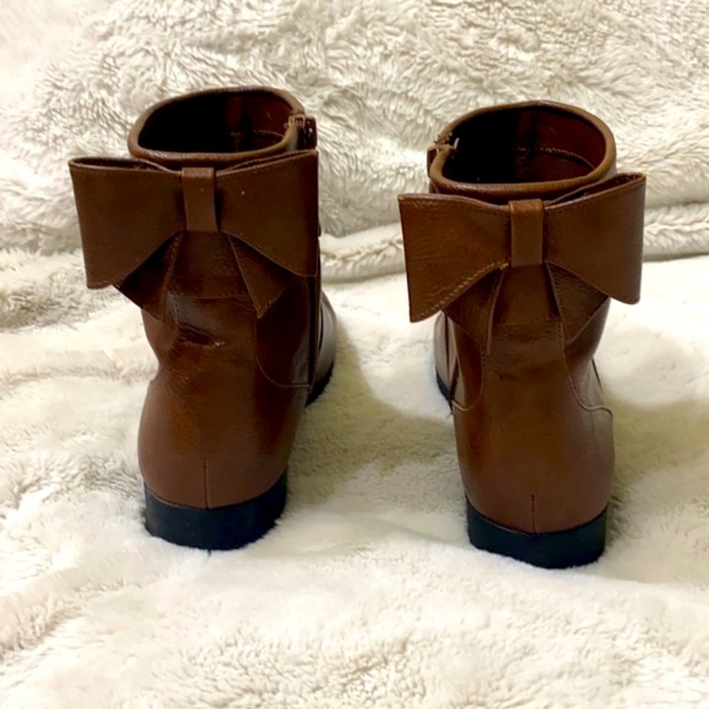Disney Liv and Maddie Girl's Bow Boots
